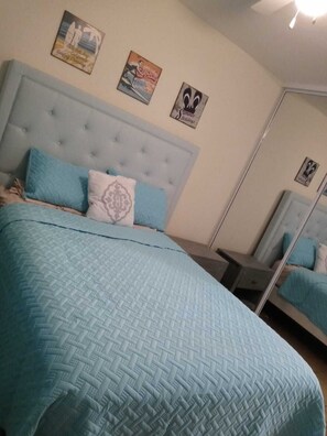 3 bedrooms, iron/ironing board, WiFi, bed sheets