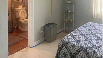 1 室のベッドルーム、WiFi