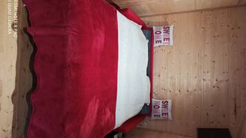 1 chambre, lit parapluie, Wi-Fi, draps fournis