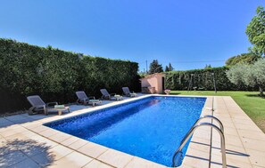 Outdoor pool, pool loungers