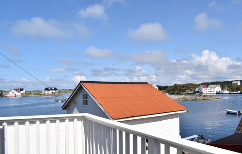 Lovely home in Vedavågen with WiFi