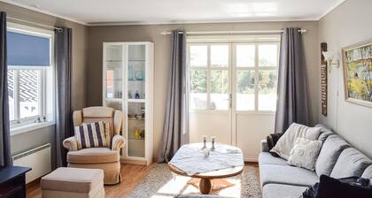 Lovely home in Vedavågen with WiFi