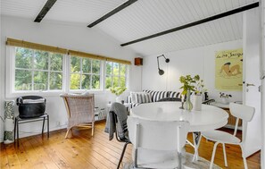 Dining - Cozy home in Jægerspris with kitchen (Jægerspris)