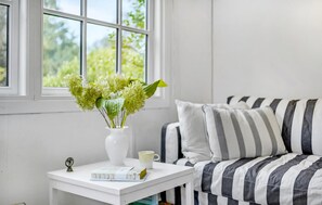 Fireplace - Cozy home in Jægerspris with kitchen (Jægerspris)