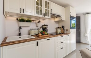 Kühlschrank, Ofen, Herdplatte, Geschirrspüler