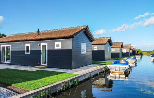 2 bedroom stunning home in Giethoorn