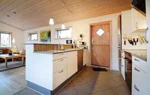 Kühlschrank, Herdplatte, Geschirrspüler