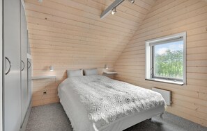 Room - 1 bedroom beautiful home in Roslev (Roslev)