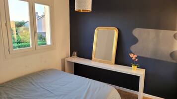 4 chambres, bureau, fer et planche Ă repasser, Wi-Fi gratuit