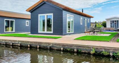2 bedroom cozy home in Giethoorn