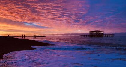 Central Brighton flat, 3 bedrooms, sleeps 6, close to shops and beach