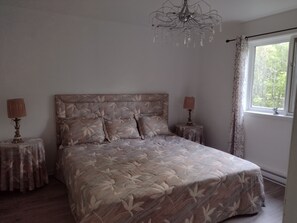 3 bedrooms, free WiFi, bed sheets