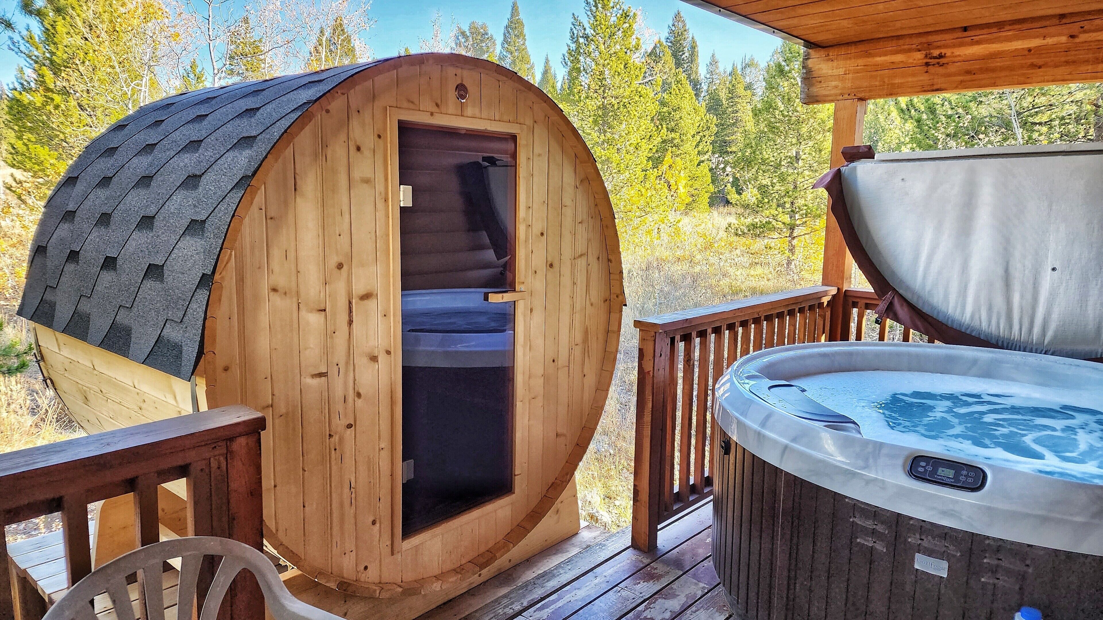 Yellowstone National Park in 30 Mins with Hot Tub
