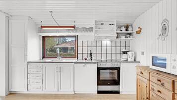 Kühlschrank, Herdplatte, Geschirrspüler