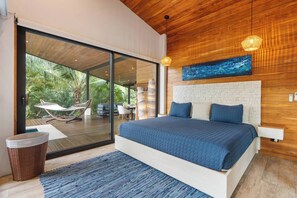 4 عدّة غرف نوم ومكتب ومكواة/لوح كي وسرير سفر