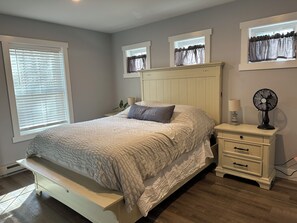 3 bedrooms, iron/ironing board, travel cot, free WiFi