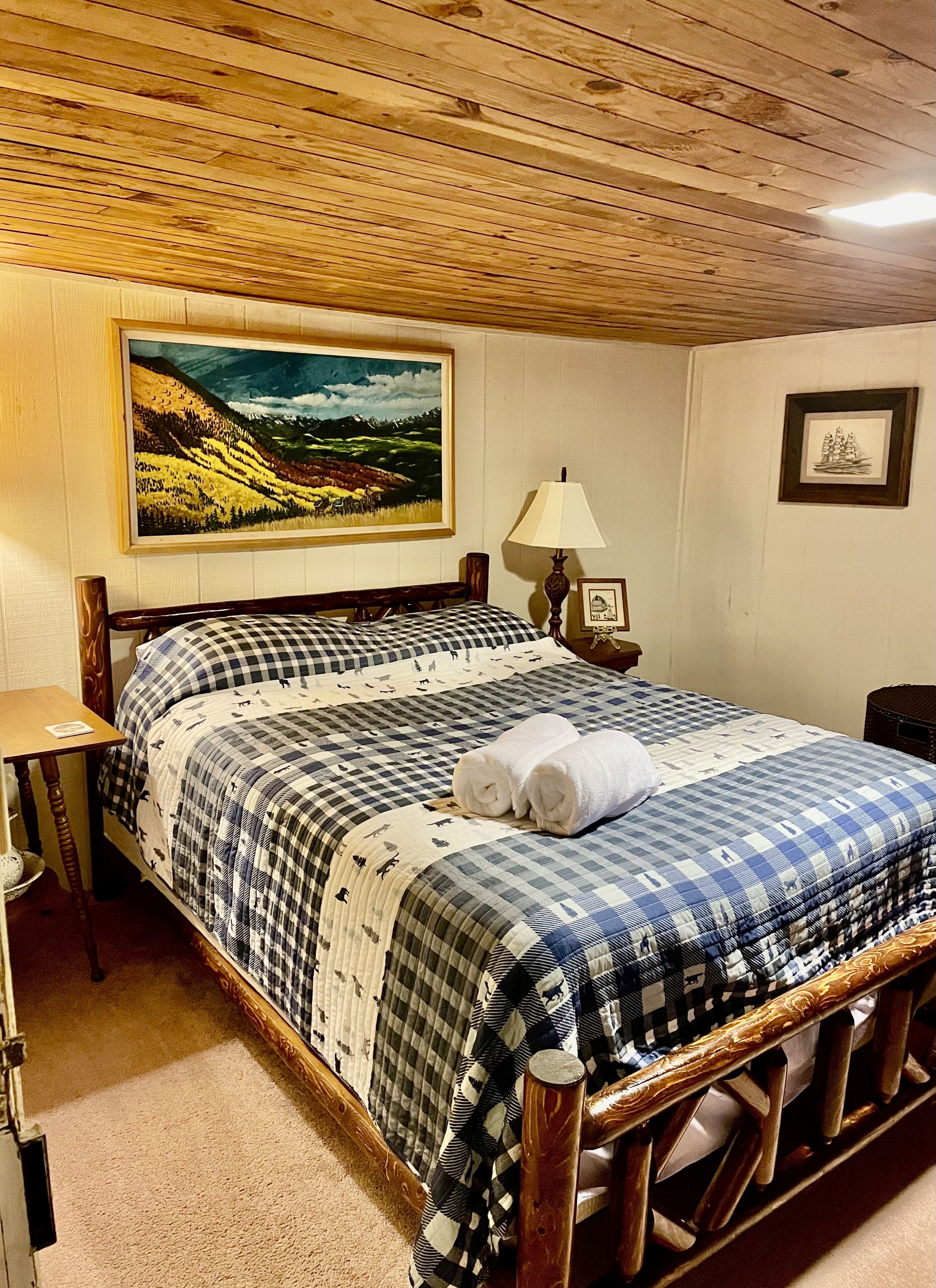 2 quartos, escrivaninha, Wi-Fi de cortesia, roupa de cama