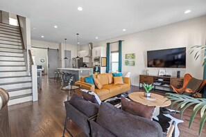 Televisión, chimenea