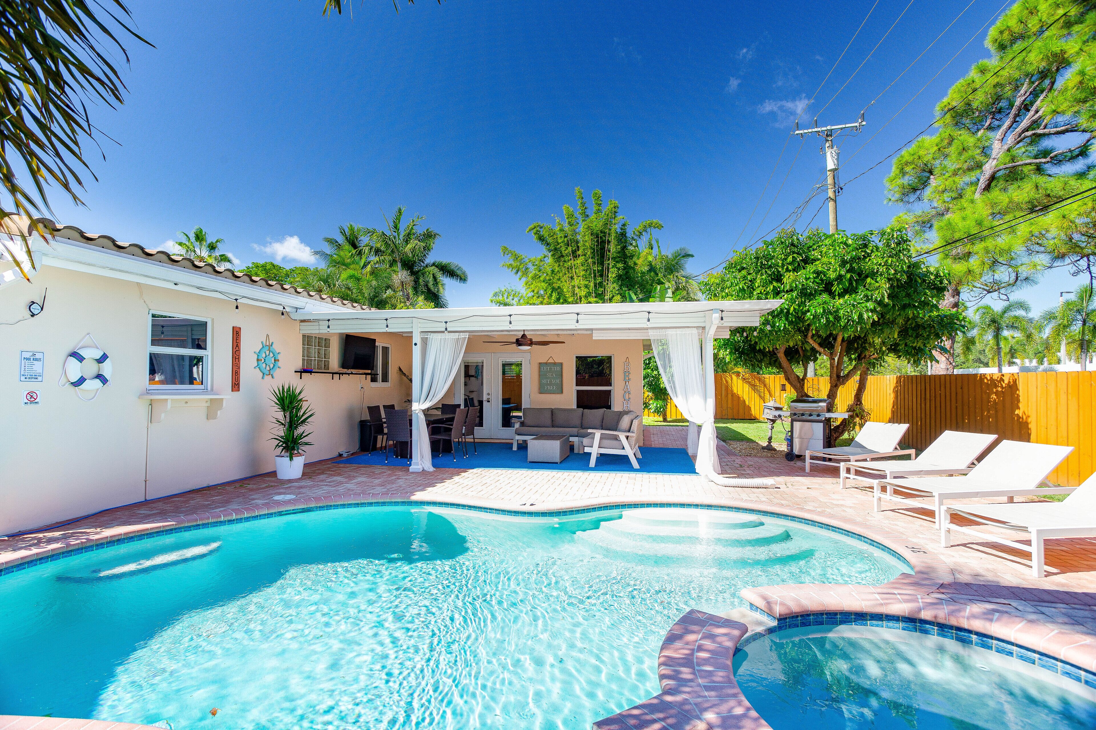 Outdoor pool, a heated pool