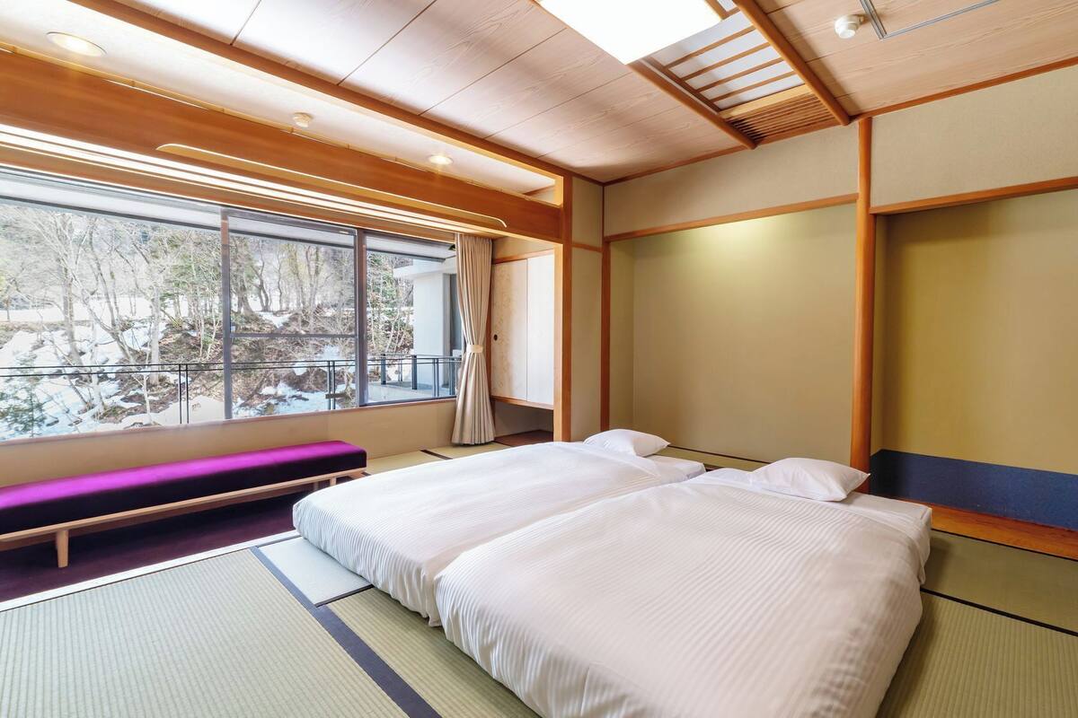 Caja de seguridad en la habitación, wifi gratis y ropa de cama 