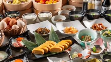 Daily buffet breakfast for a fee