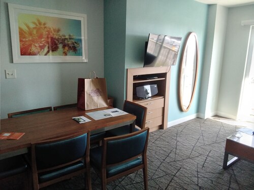 Worldmark Las Vegas 3 Bedroom Condo for rent, sleeps 8. 