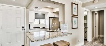 Beach service included begins March 1st beachfront 1 bedroom 1 bath sleeps 6