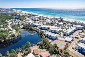 Exterior - Blue Haven- Beachside condo - 4 minute walk to sand! (Santa Rosa Beach)
