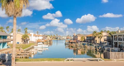 Unit D Water Front Condo, Under a Mile to beach!