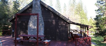 Rustic Chapparal Cabin at Bass Lake Heights