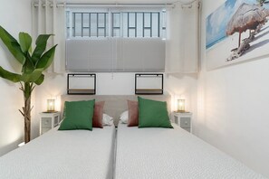 1 habitación, tabla de planchar con plancha, wifi gratis y ropa de cama 
