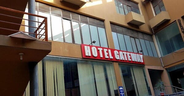 Front of property - Hotel Gateway (Peshawar)