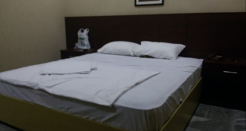 soundproofing, free wifi