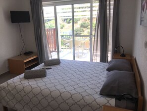 1 Schlafzimmer, Reisekinderbett, WLAN, Bettwäsche