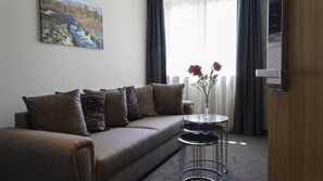 Hypo-allergenic bedding, Select Comfort beds, minibar, in-room safe - Ha Hotel Mostar (Mostar)