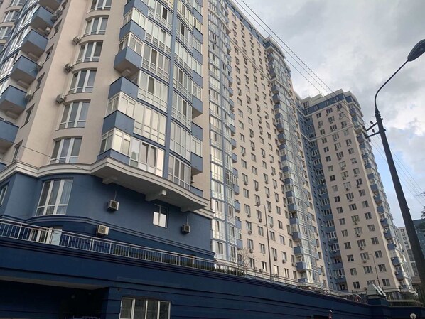 Front of property - New apartment in the Kyiv downtown (Kyiv)