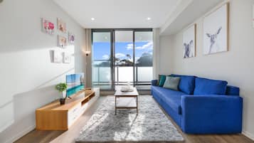Apartment, 2 Bedrooms | Living room