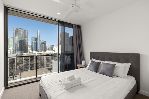 Apartment, 2 Bedrooms | 2 bedrooms - South Brisbane 2 Bedrooms Apartment with Free Parking by KozyGuru (South Brisbane)