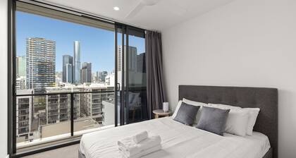 South Brisbane 2 Bedrooms Apartment with Free Parking by KozyGuru