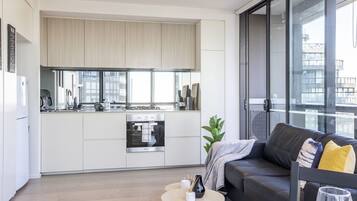 Appartement Ville, 1 chambre, balcon, vue ville | Cuisine privée