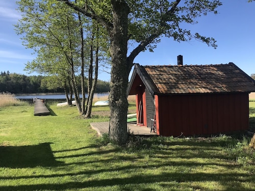 Nice cottage on horse farm with lake and sauna