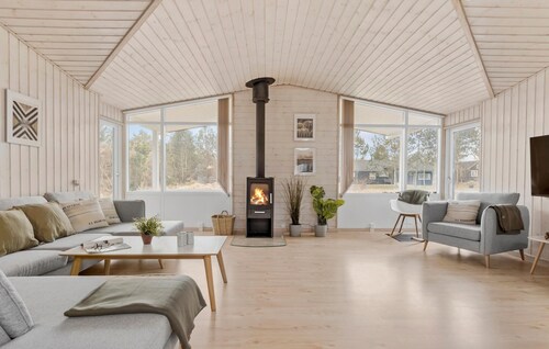 Stunning home in Skagen with WiFi