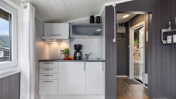 Furustigen 3 beds | Private kitchen | Fridge, cookware/dishes/utensils
