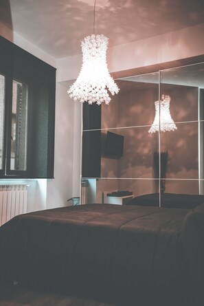 1 多间卧室、办公桌、熨斗/熨衣板、免费 WiFi