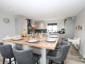 Cottage | 3 bedrooms, individually decorated, individually furnished, free WiFi - Ocean View (Hayling Island)