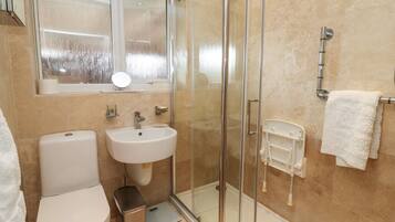 Cottage | Bathroom | Shower