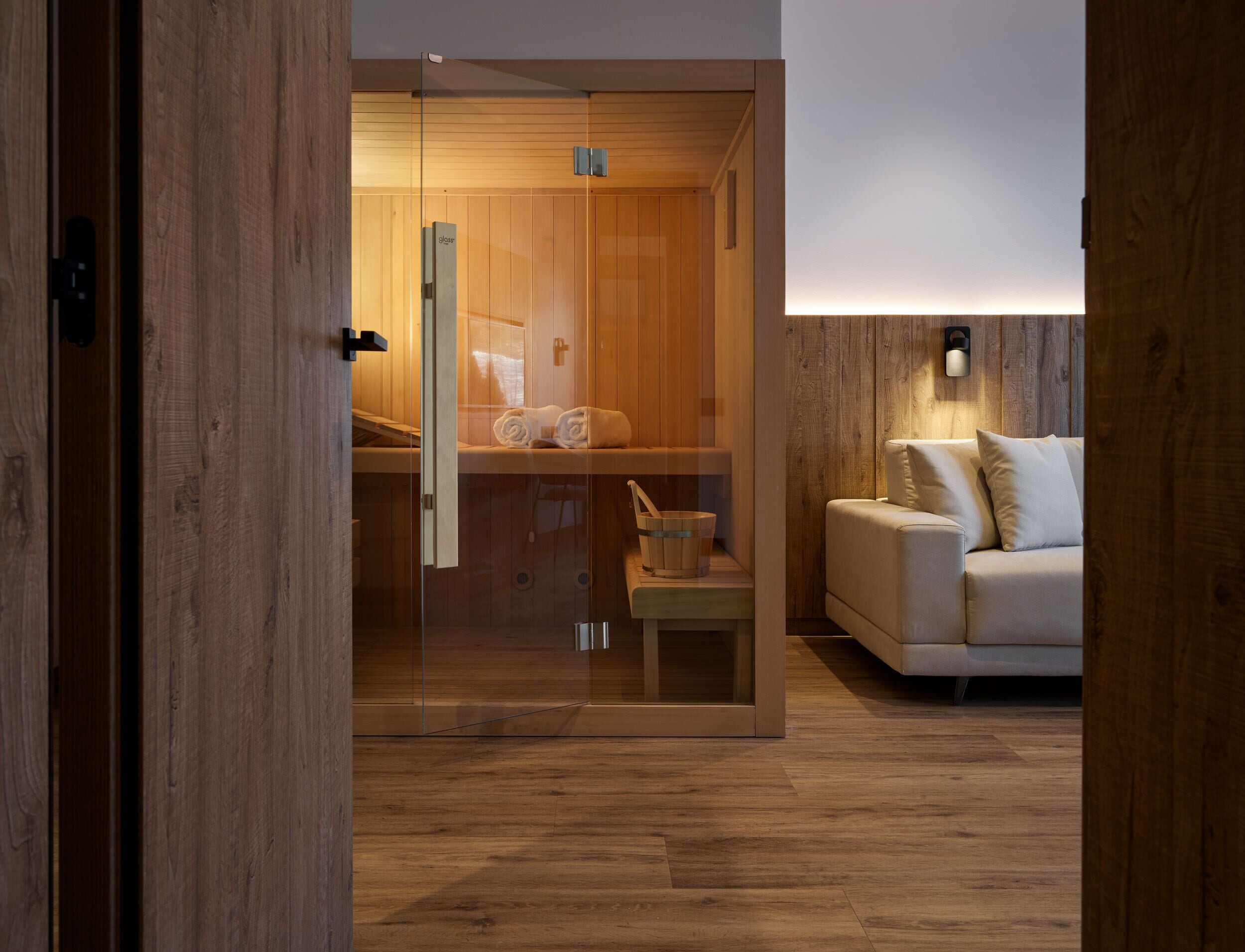 Biancheria da letto di alta qualità, copriletto in piuma, minibar