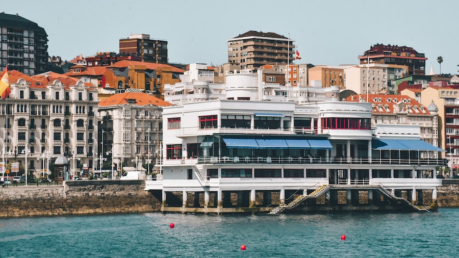 Apartmentos Santander Maliaño Suites 3000