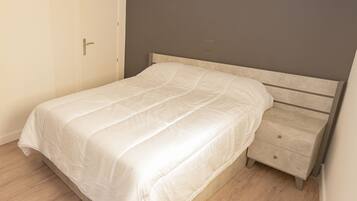 1 Schlafzimmer, individuell dekoriert, individuell eingerichtet
