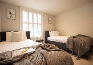 2 Schlafzimmer, Bügeleisen/Bügelbrett, Reisekinderbett, kostenloses WLAN